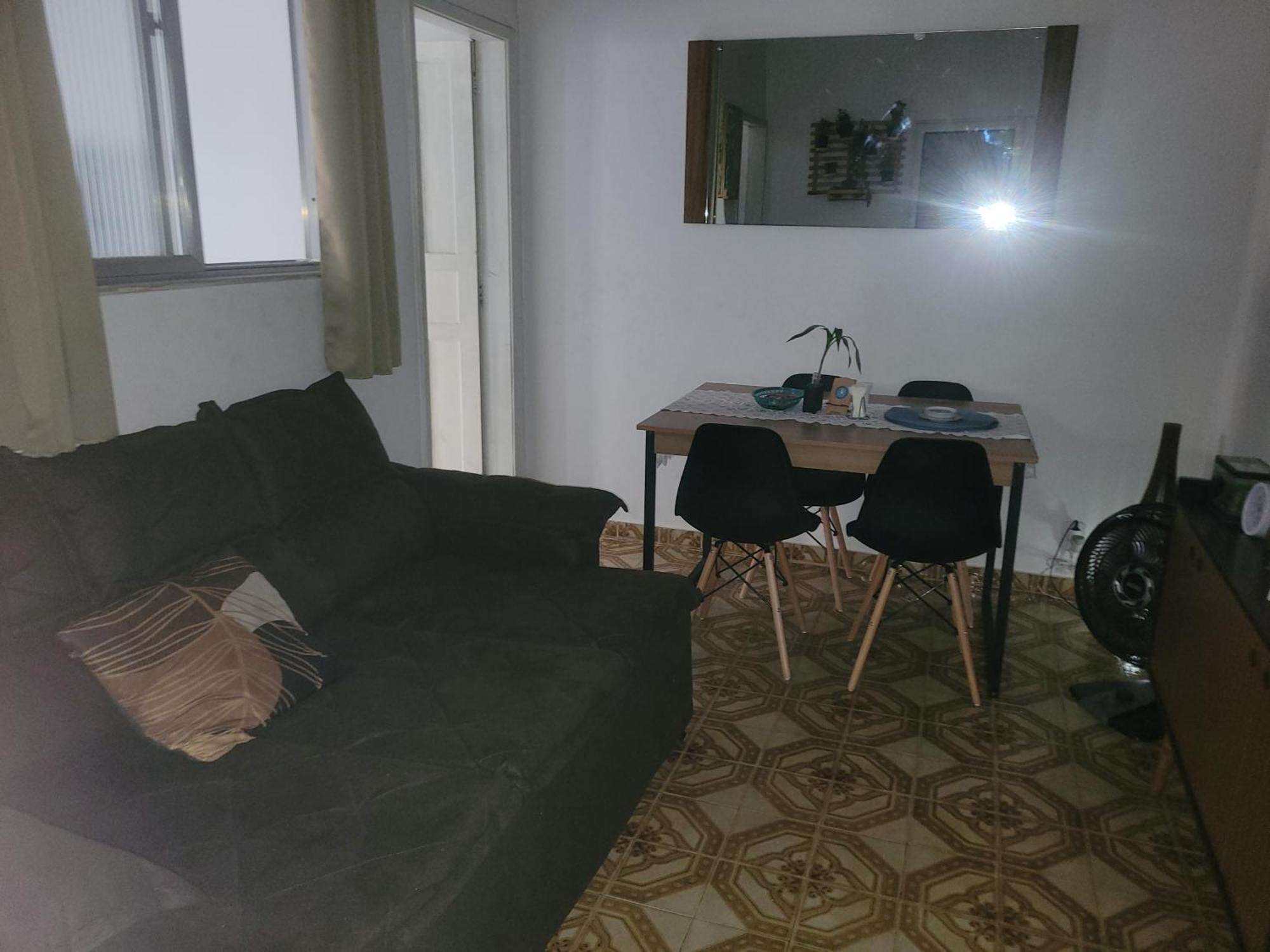 Casal E Outros Espacos Compartilhados Prox Ao Estadio Do Vasco Habitación en casa particular